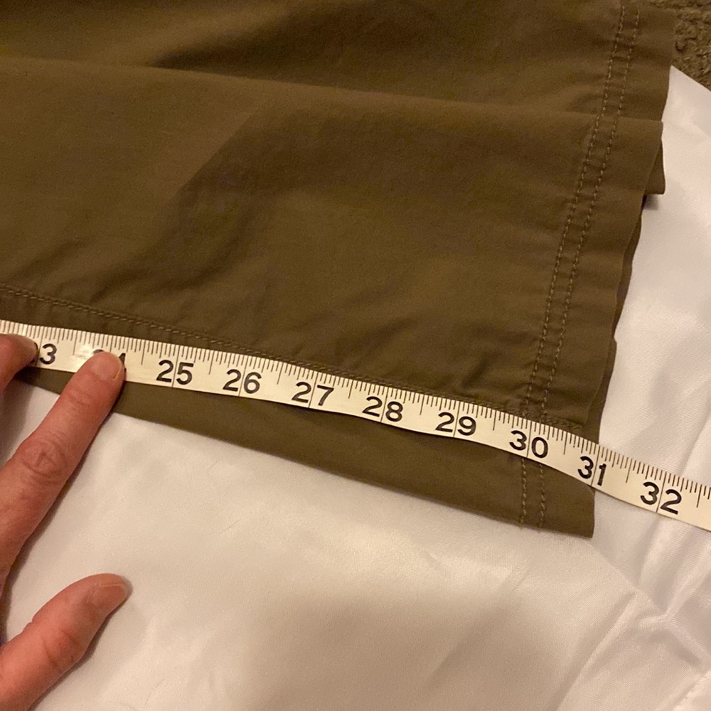 REI convertible pants to shorts - size 10
Brown travel vacation lightweight - Picture 5 of 11